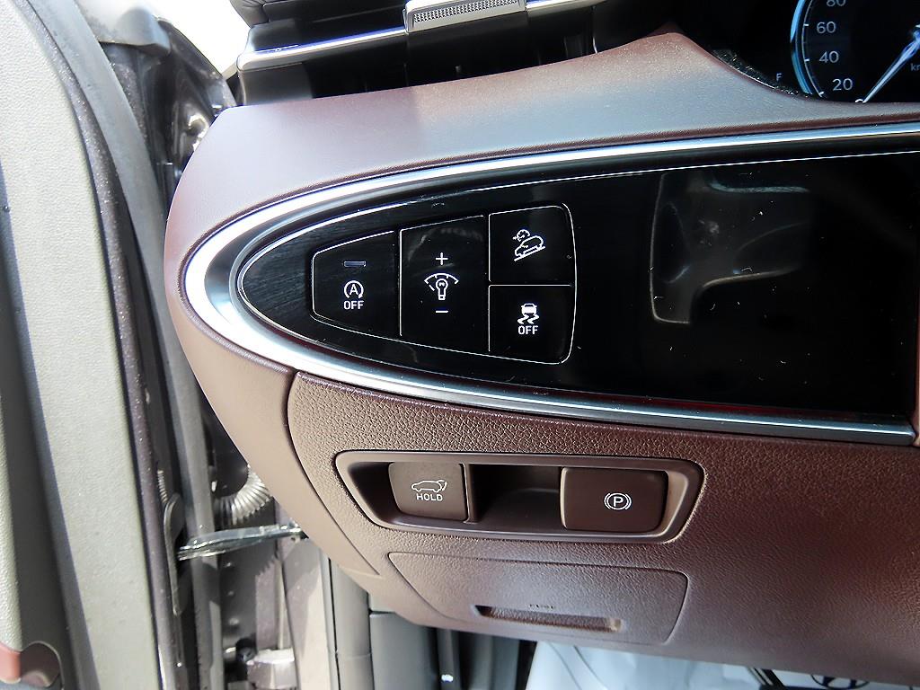 Genesis GV70 - Vista 12