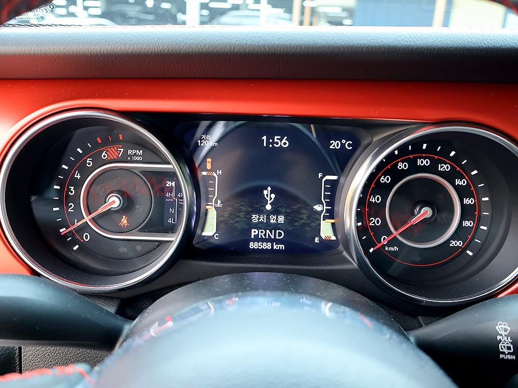 Jeep Wrangler - Vista 11