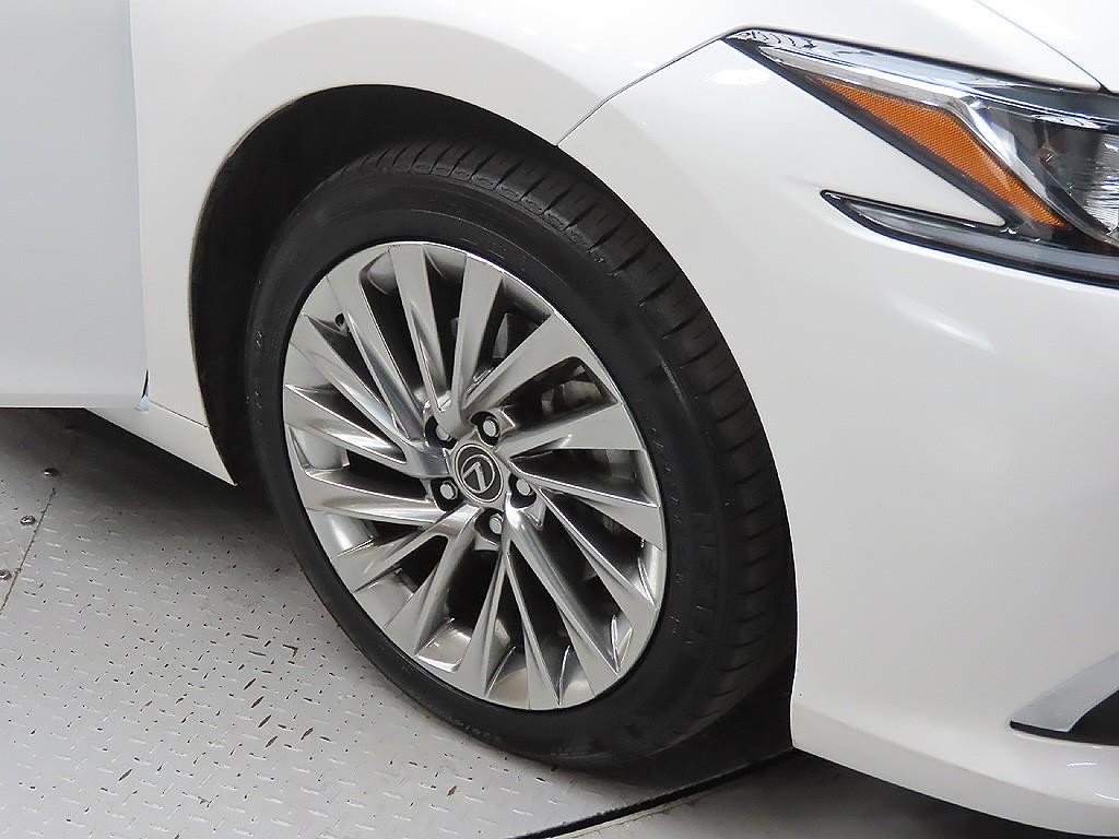 Lexus ES - Vista 9