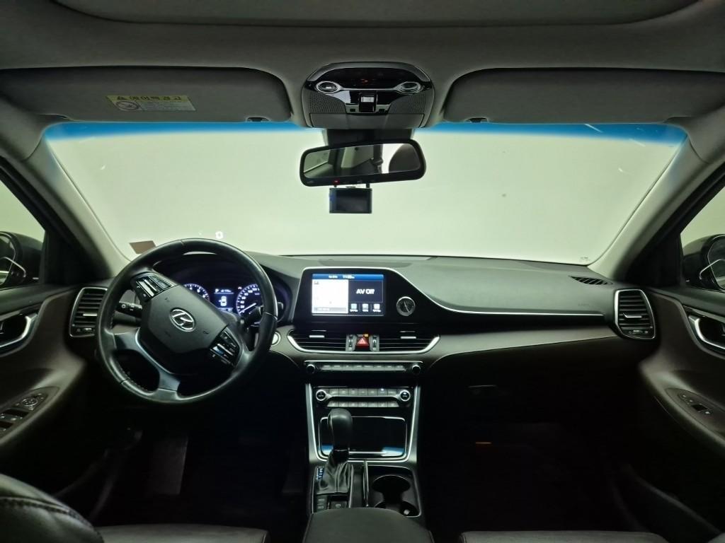 HYUNDAI Grandeur - Vista 7