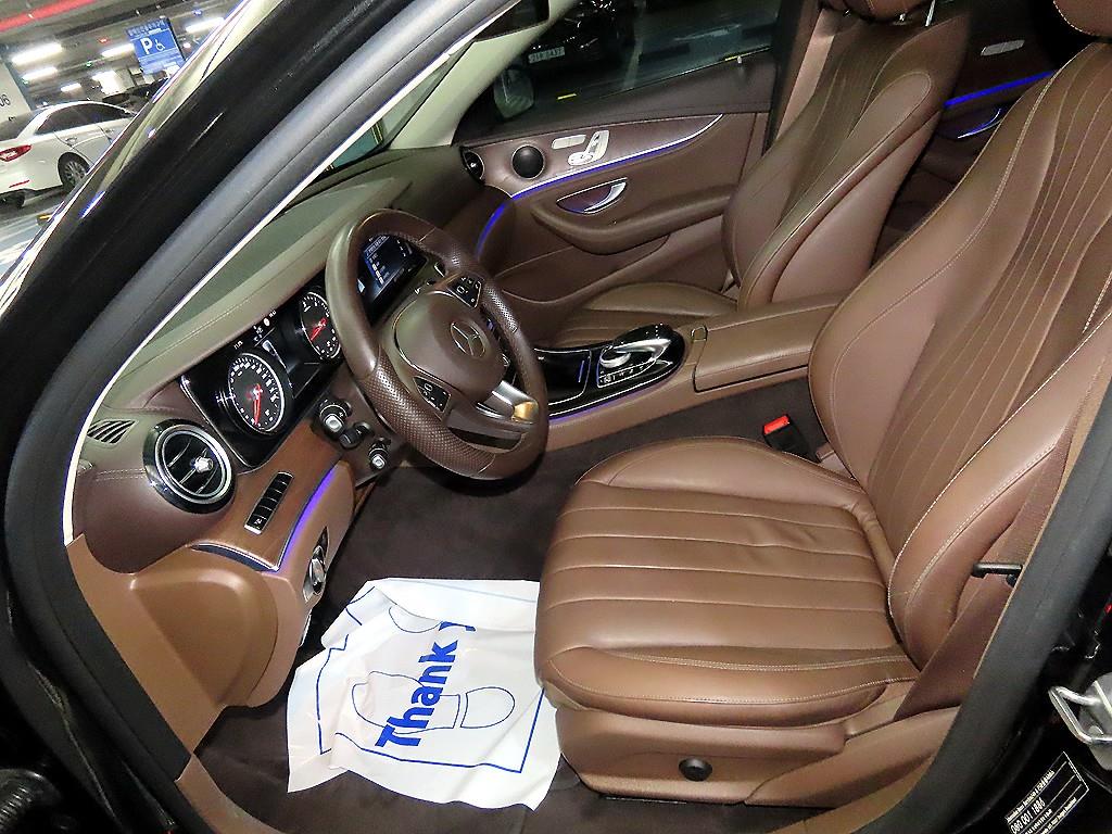 Mercedes Benz E class - Vista 6