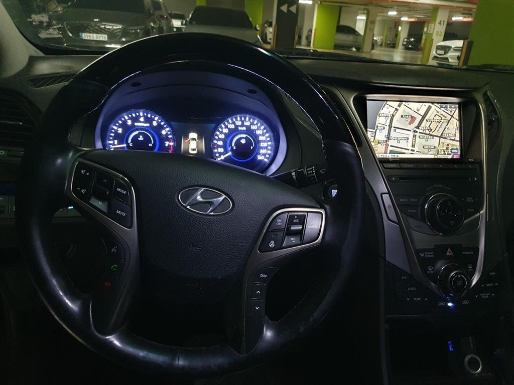 HYUNDAI Grandeur - Vista 5