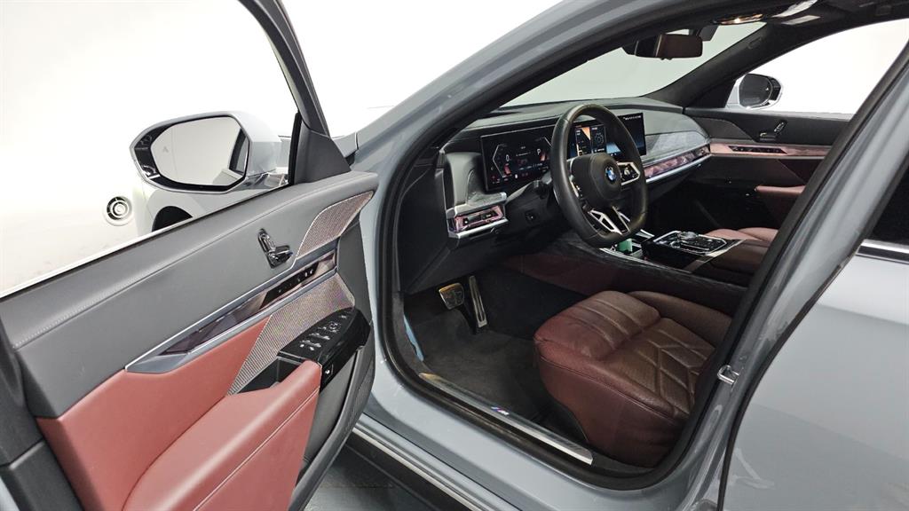 BMW 7 Series - Vista 10