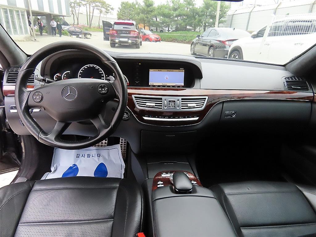 Mercedes Benz S Class - Vista 7