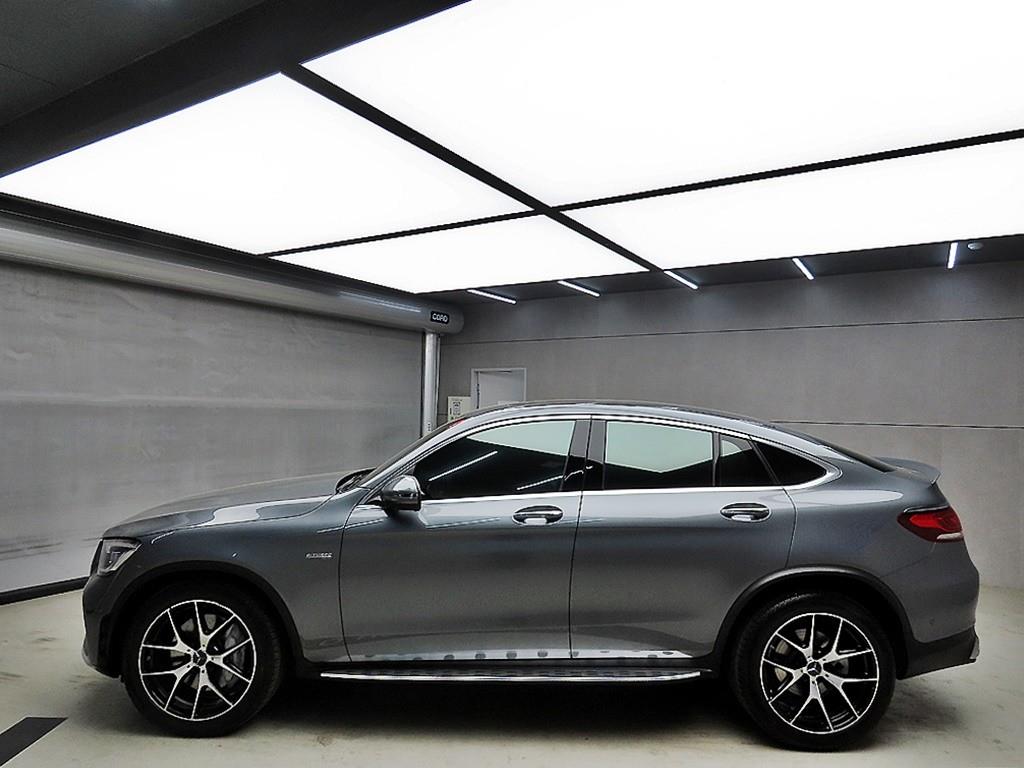 Mercedes Benz GLC Class - Vista 4