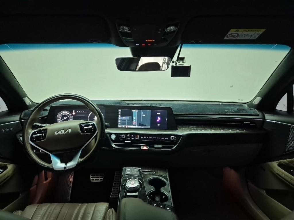 KIA K8 - Vista 7
