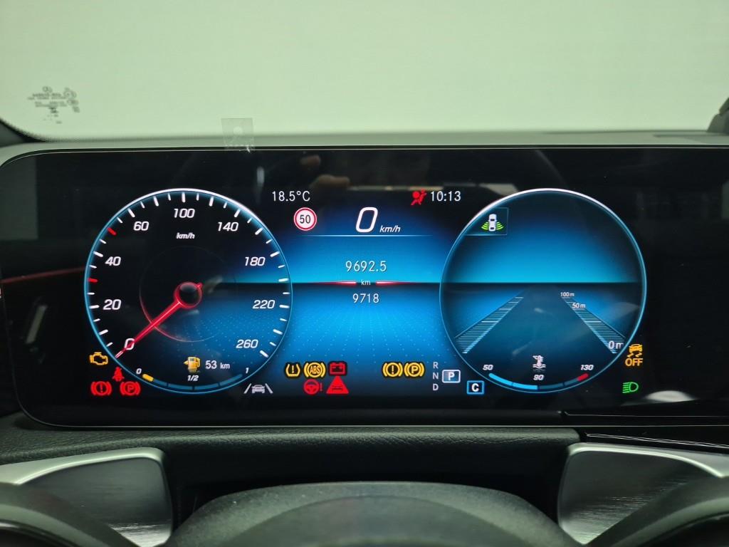 Mercedes Benz GLB Class - Vista 7