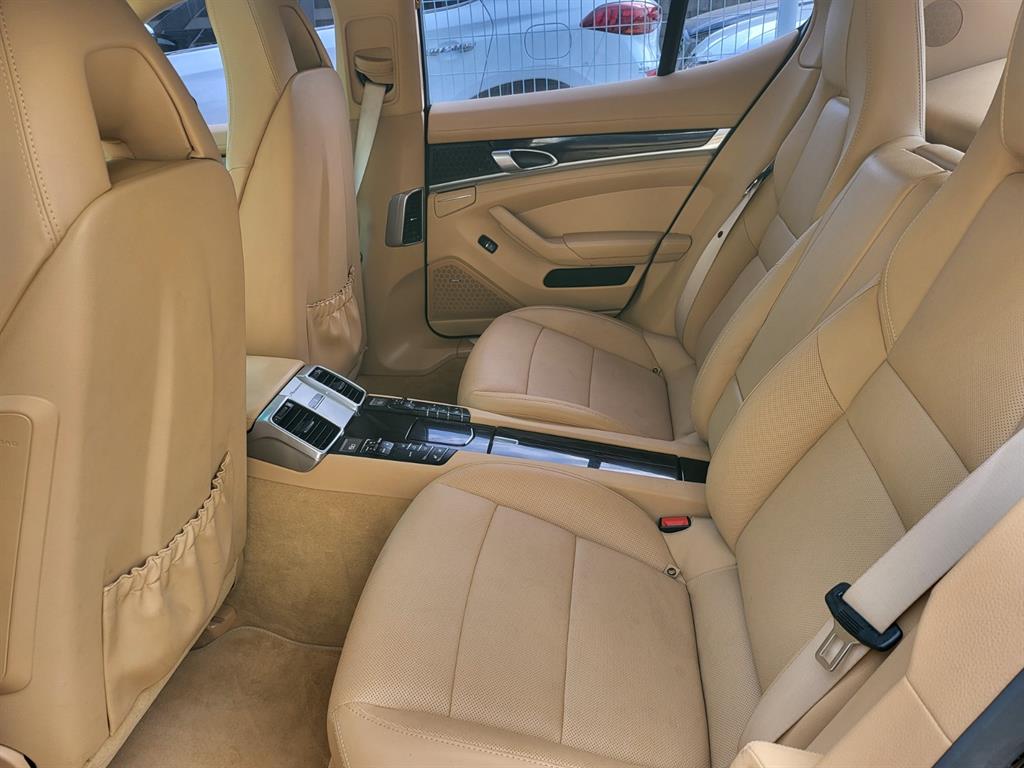 Porsche Panamera - Vista 6
