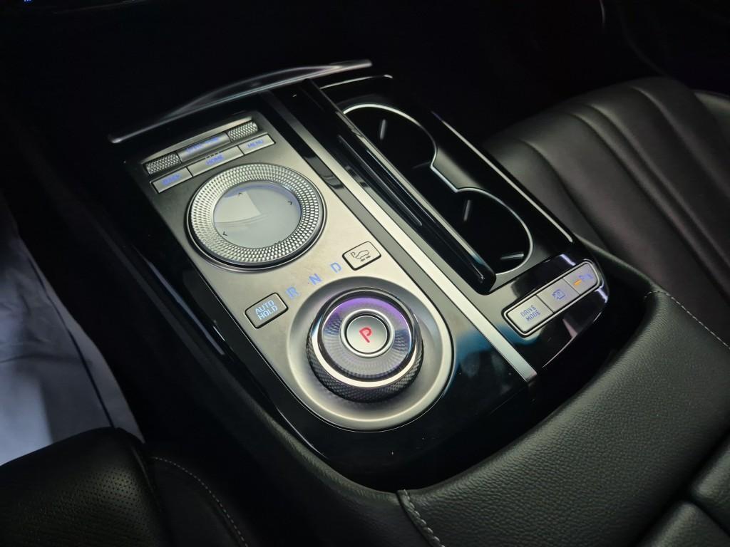 Genesis G80 - Vista 8