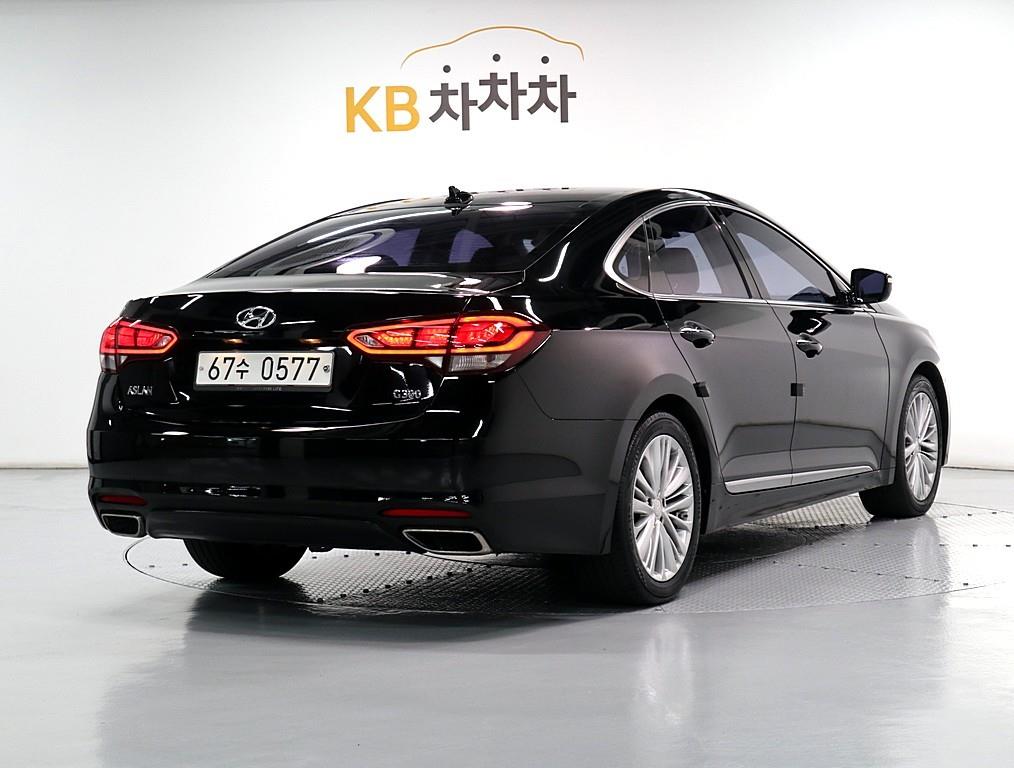 HYUNDAI Aslan - Vista 3