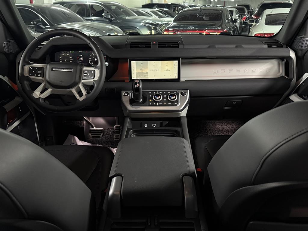 Land Rover Defender - Vista 9