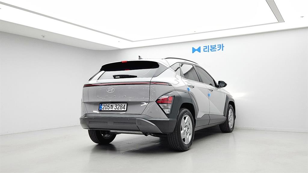 HYUNDAI Kona - Vista 3