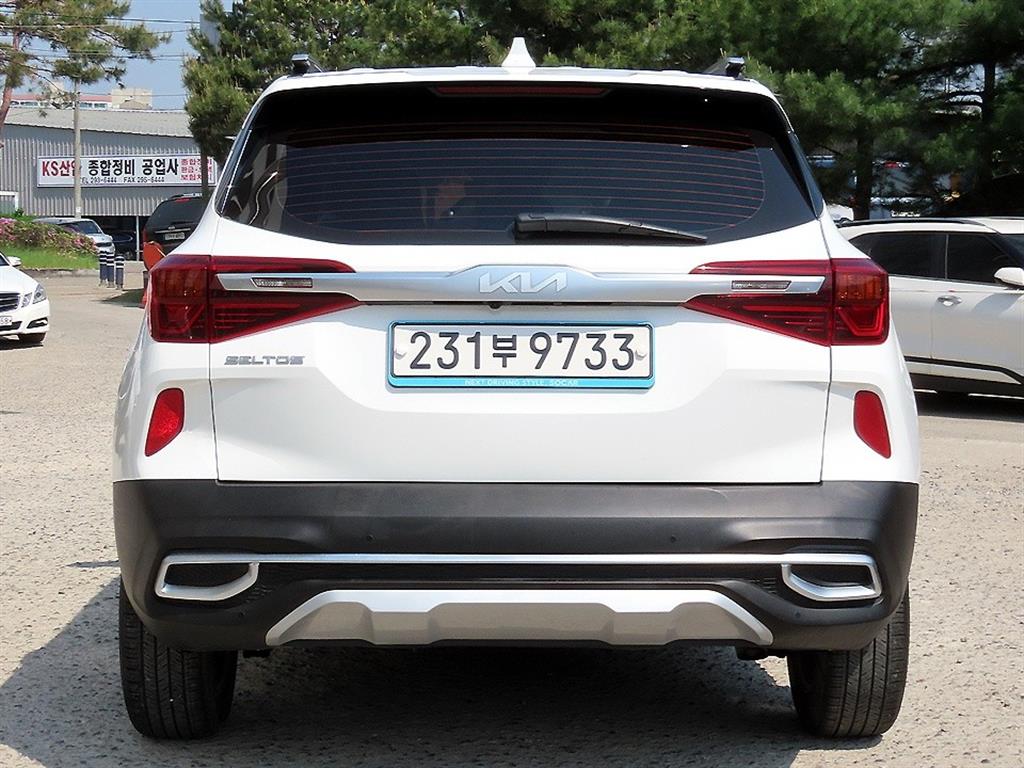 KIA Seltos - Vista 4