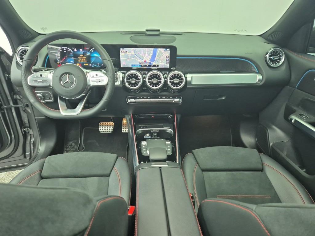 Mercedes Benz GLB Class - Vista 5