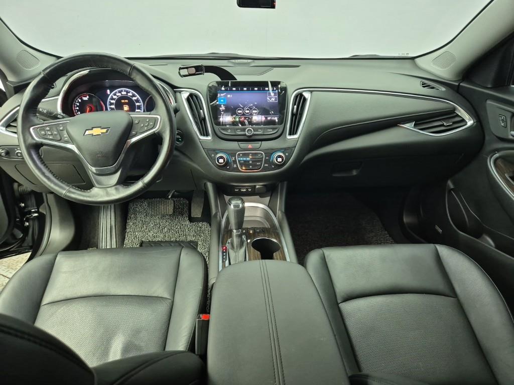 Chevrolet Malibu - Vista 5