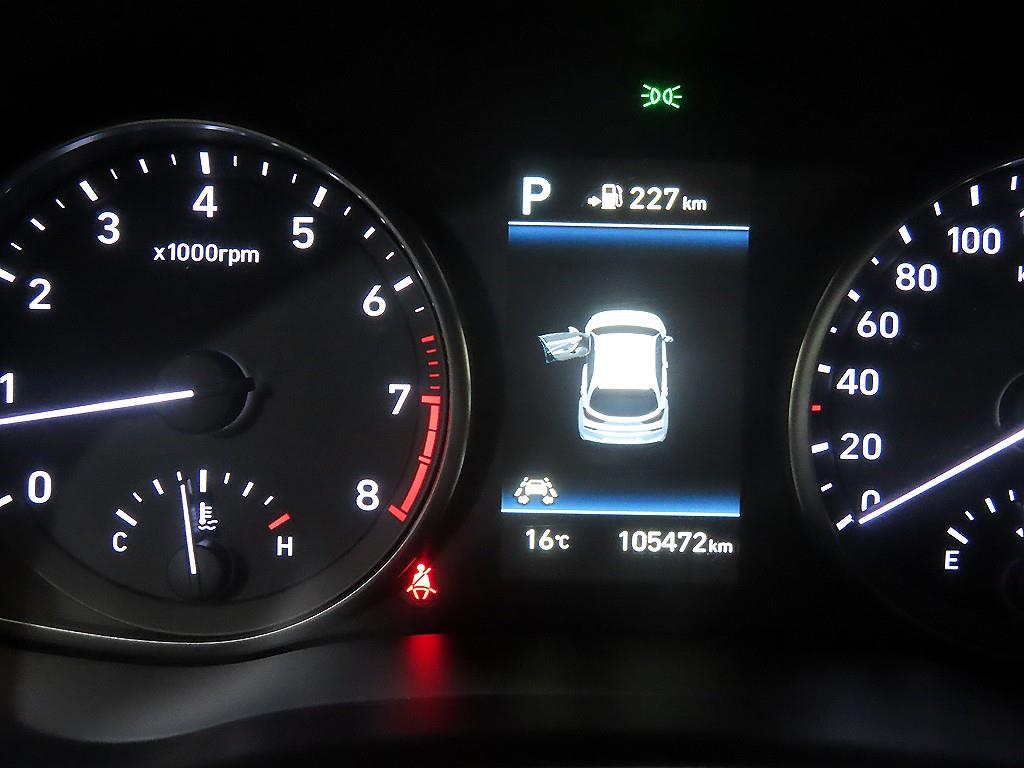 HYUNDAI i30 - Vista 9