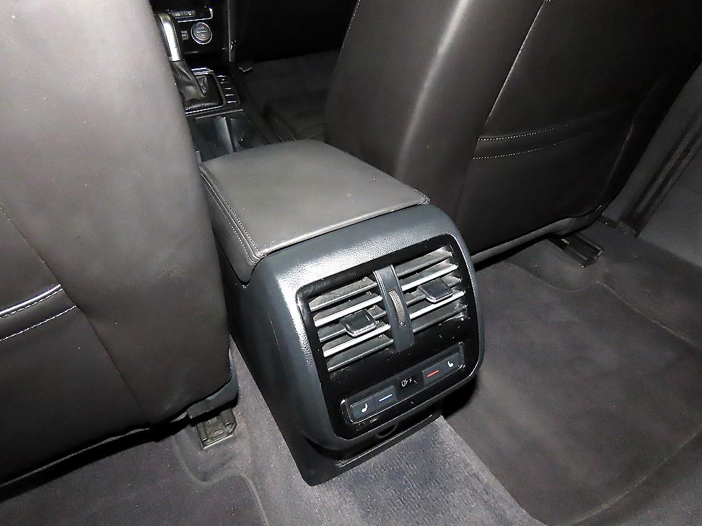 Volkswagen Passat 2018 Negro - Importación desde Corea - HF Imports Iquique - Foto 16