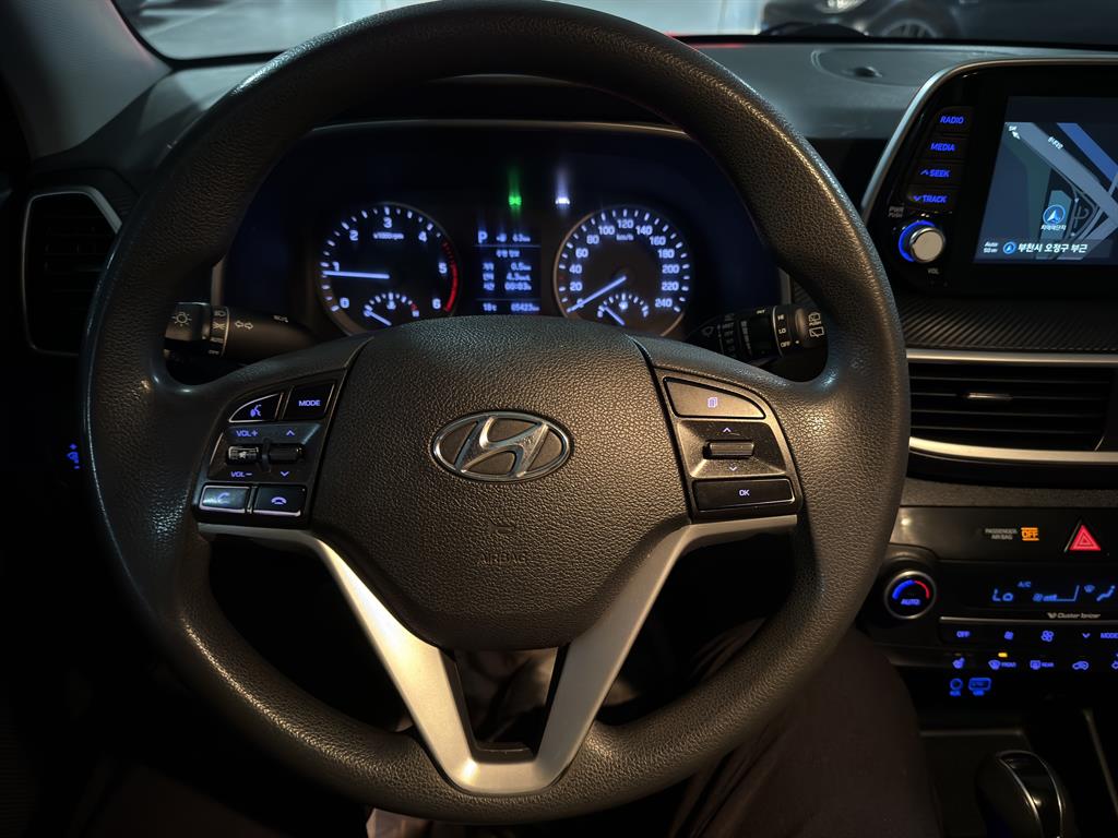 HYUNDAI Tucson - Vista 10