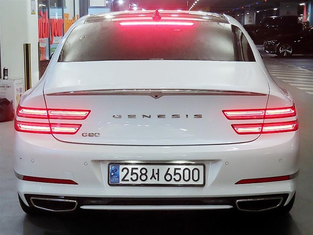 Genesis G80 - Vista 5