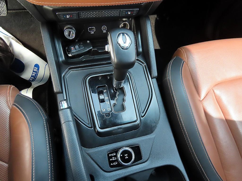 Ssangyong Rexton - Vista 10