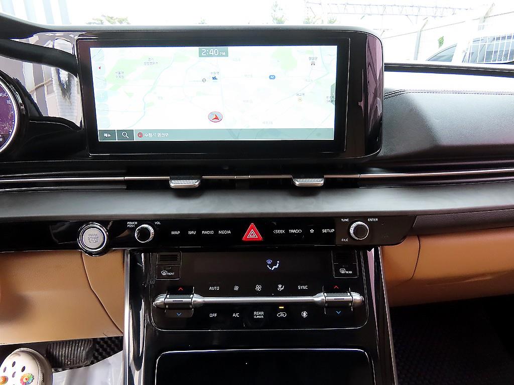 KIA Carnival - Vista 12