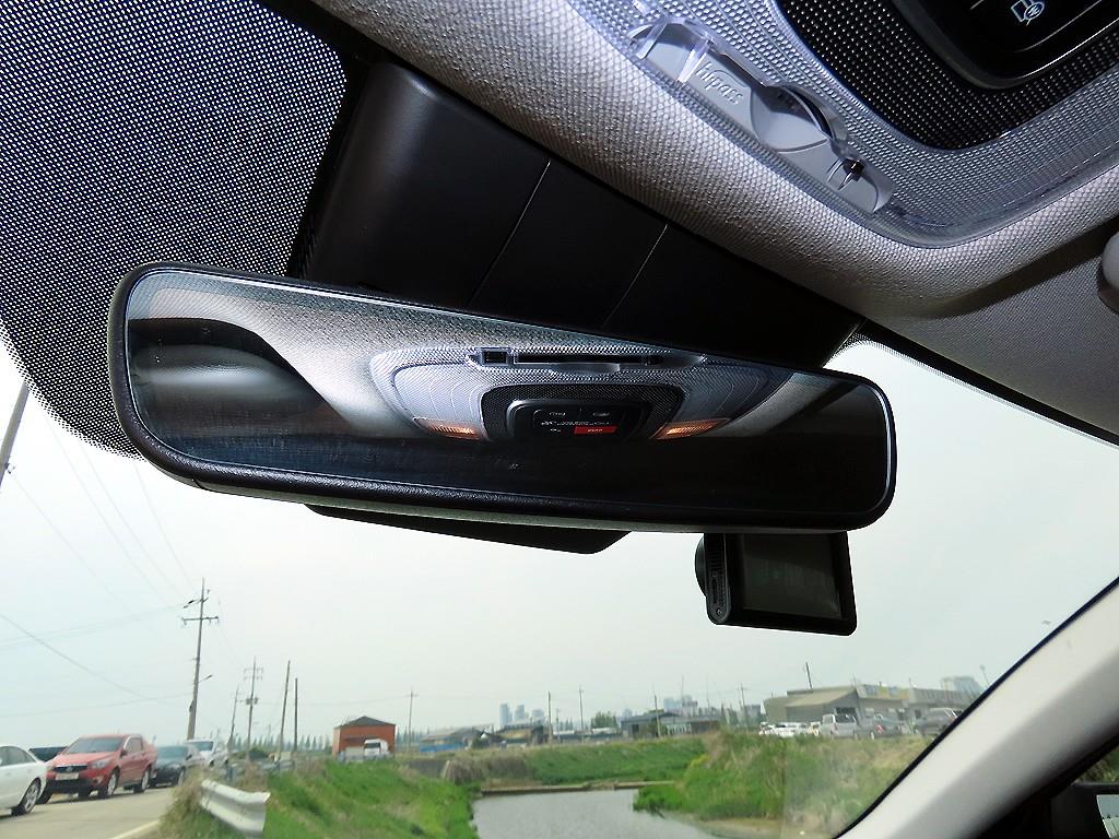 HYUNDAI Avante - Vista 12