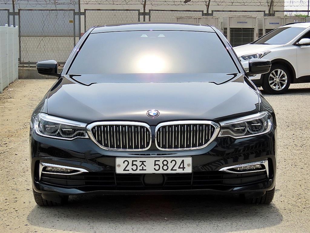 BMW 5 Series 2019 Negro - Importación desde Corea - HF Imports Iquique - Foto 1