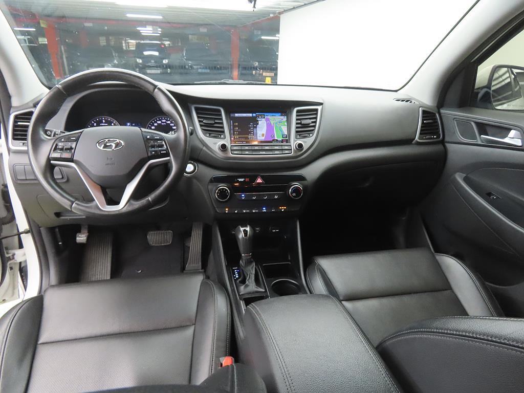 HYUNDAI Tucson - Vista 7
