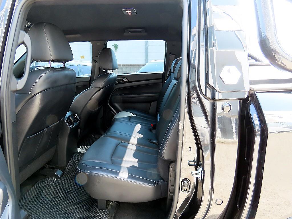 Ssangyong Rexton - Vista 6