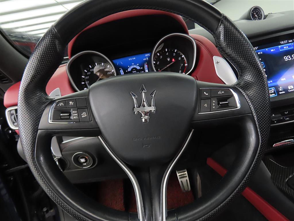 Maserati Levante - Vista 8