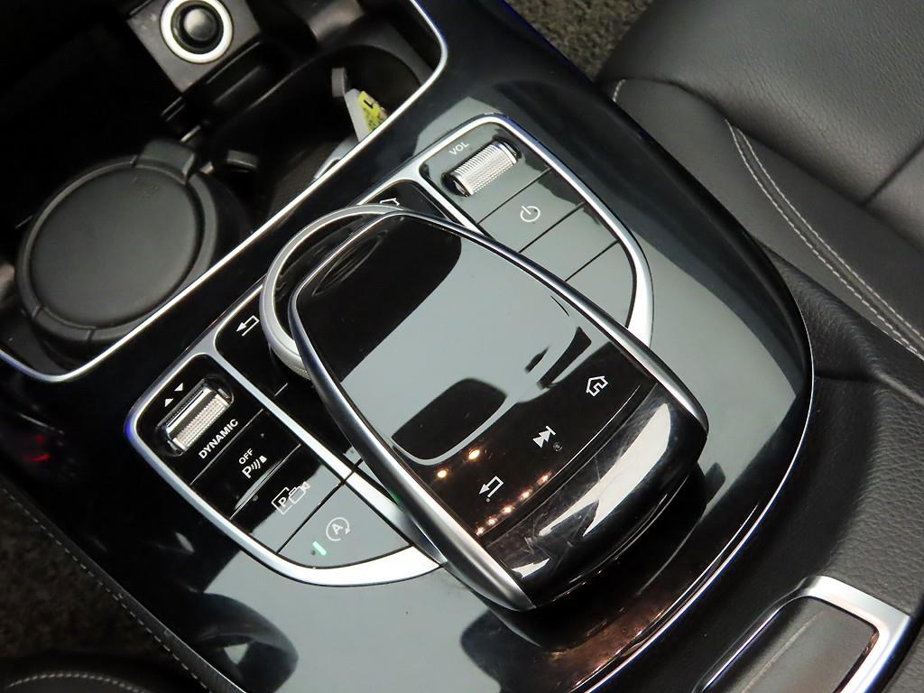Mercedes Benz E class - Vista 12