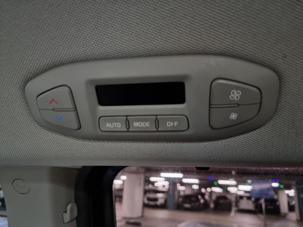 KIA Carnival - Vista 7
