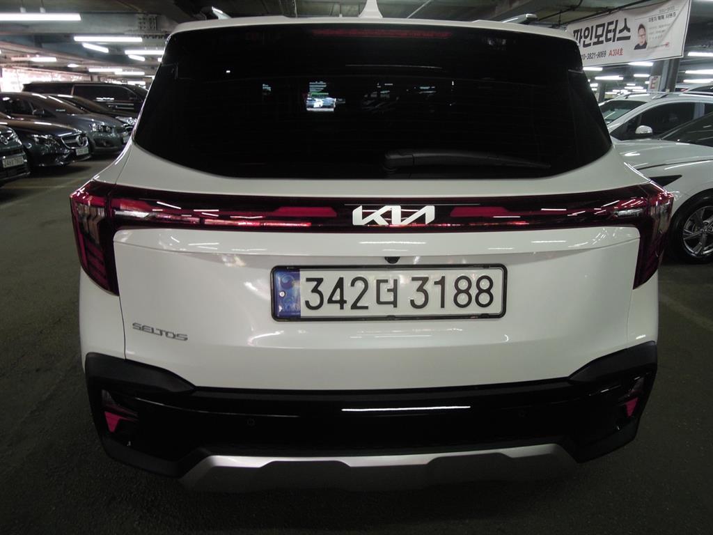 KIA Seltos - Vista 7
