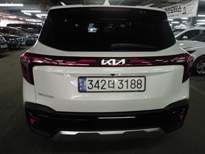 KIA Seltos - Vista 8