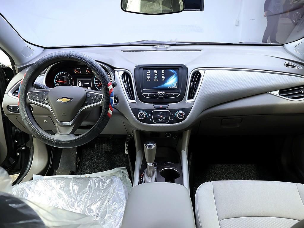 Chevrolet Malibu - Vista 9