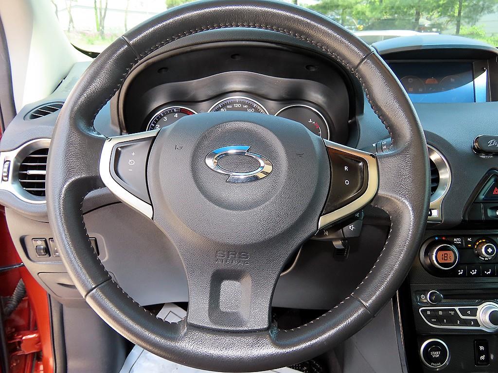 SAMSUNG QM5 - Vista 8