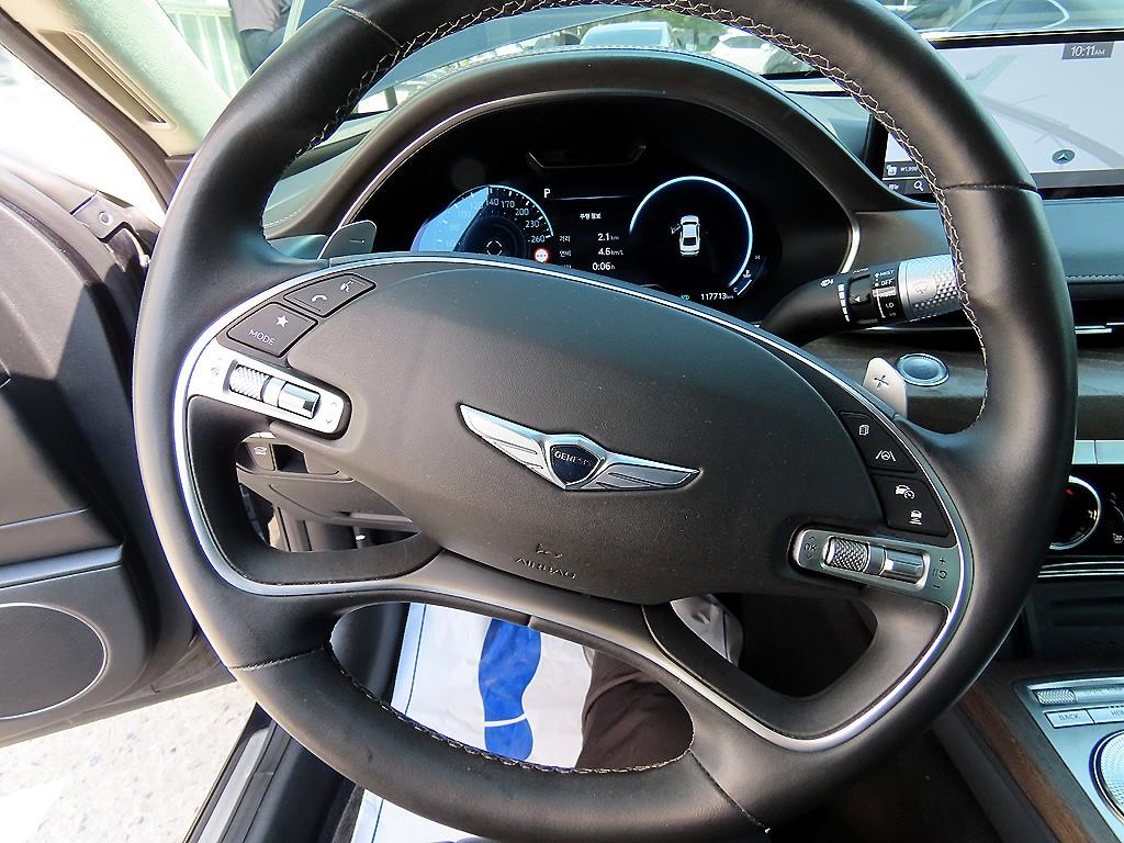 Genesis G80 - Vista 8