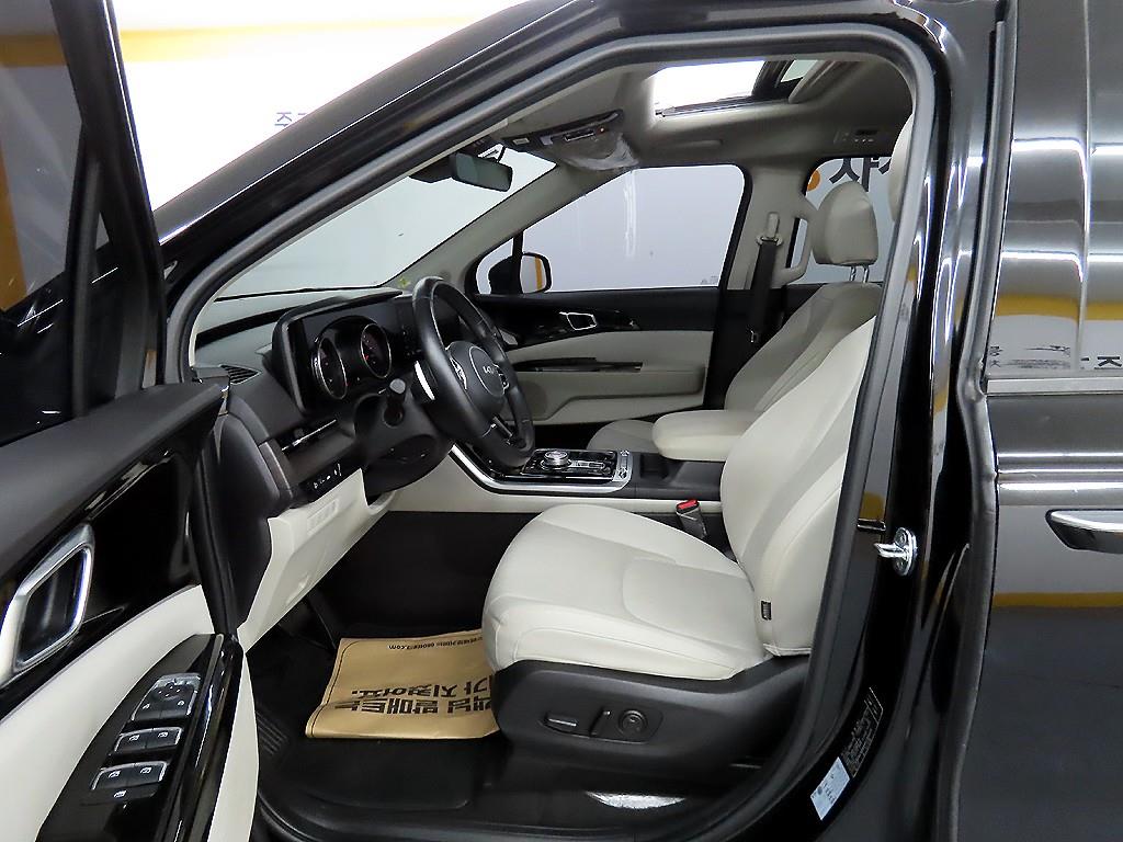 KIA Carnival - Vista 5