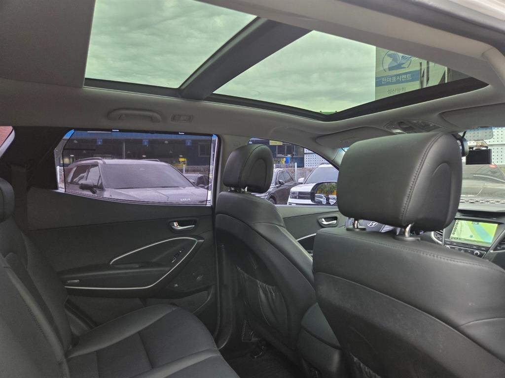 HYUNDAI Santa Fe 2016 Blanco - Importación desde Corea - HF Imports Iquique - Foto 13