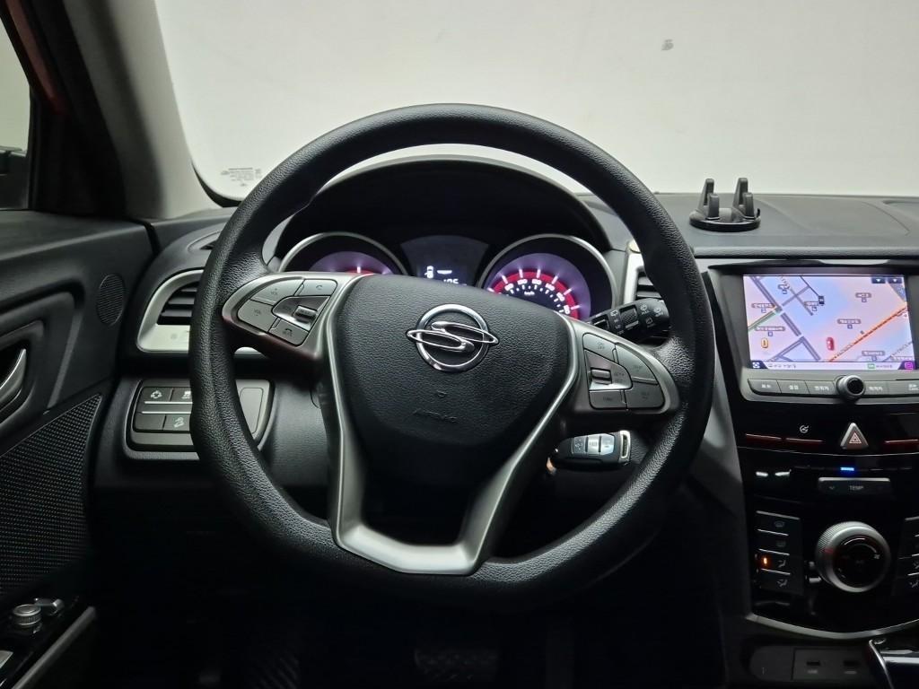Ssangyong Tivoli - Vista 8