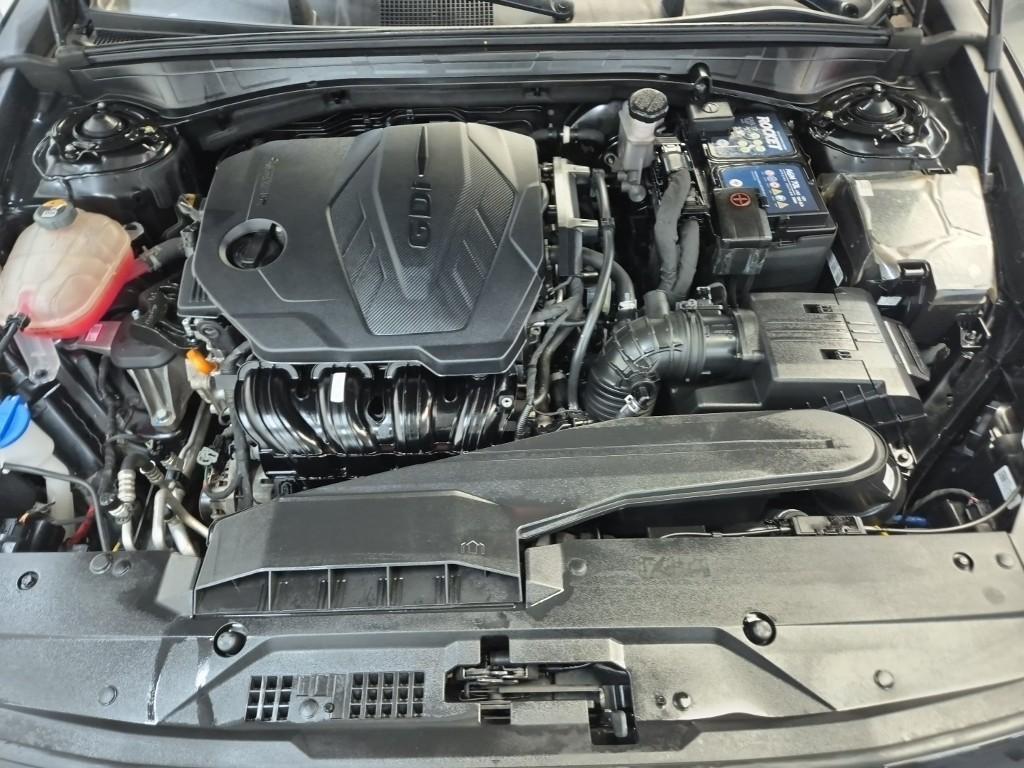 KIA K8 - Vista 5