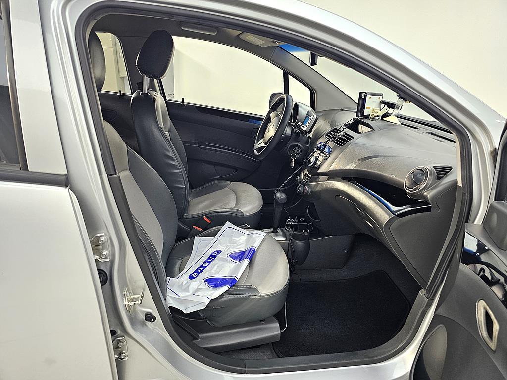Chevrolet Spark - Vista 11