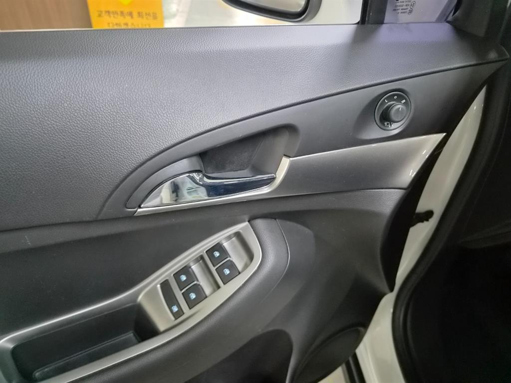 Chevrolet Orlando 2016 Blanco - Importación desde Corea - HF Imports Iquique - Foto 17