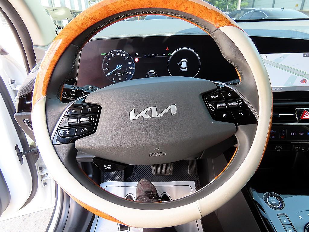 KIA Niro - Vista 8