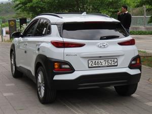 HYUNDAI Kona - Vista 8
