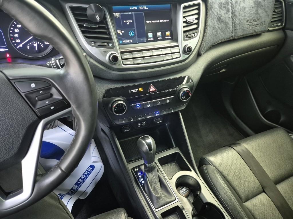 HYUNDAI Tucson - Vista 10