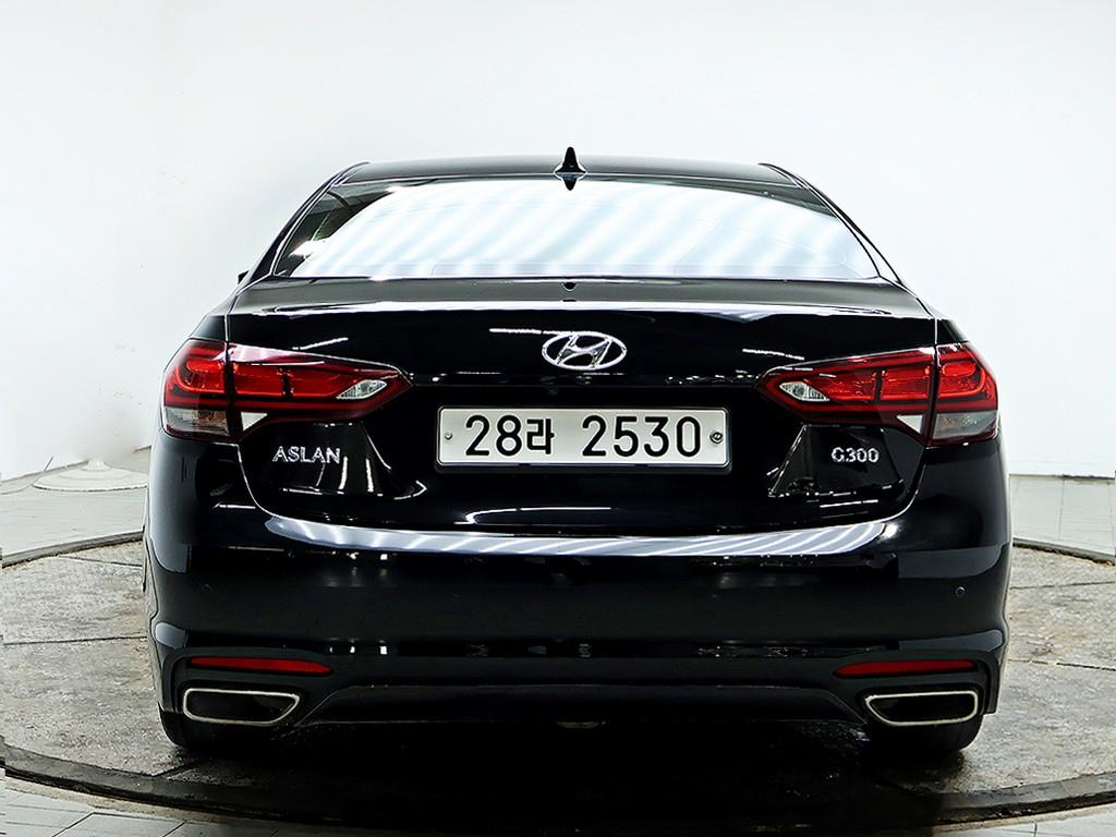 HYUNDAI Aslan - Vista 5