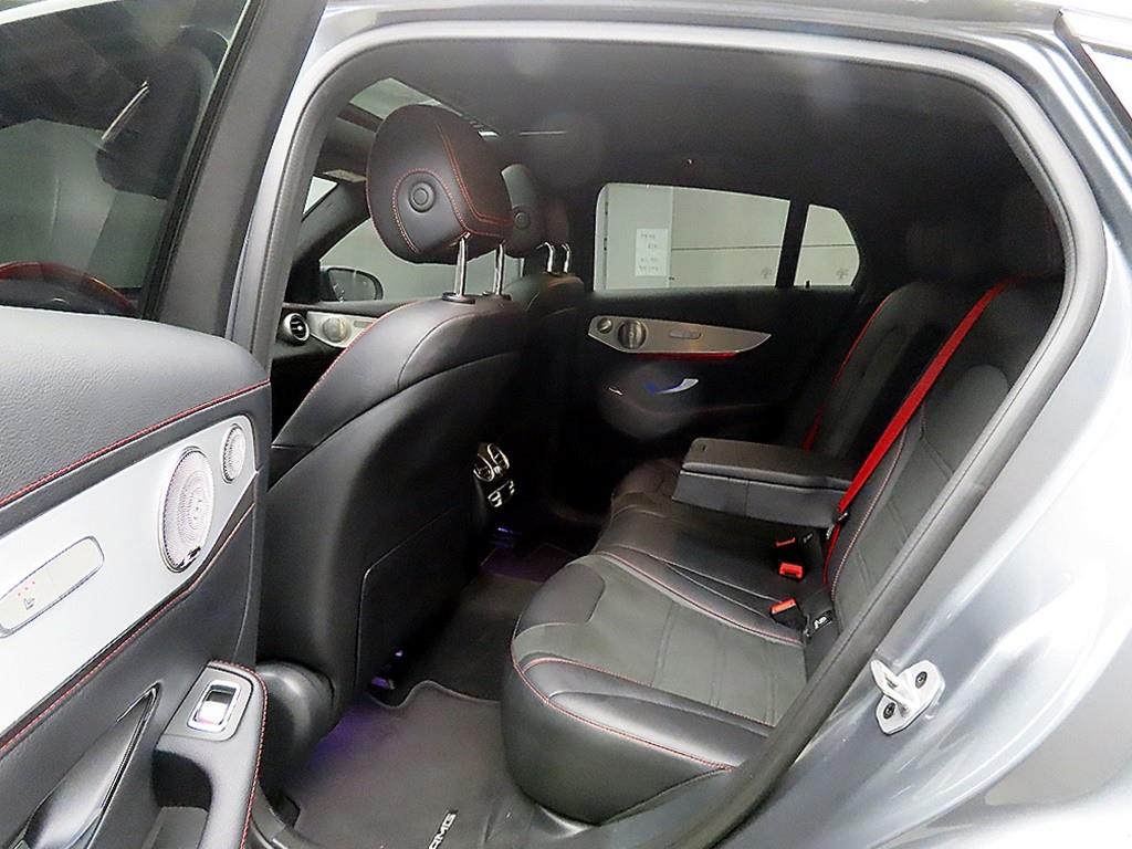 Mercedes Benz GLC Class - Vista 6