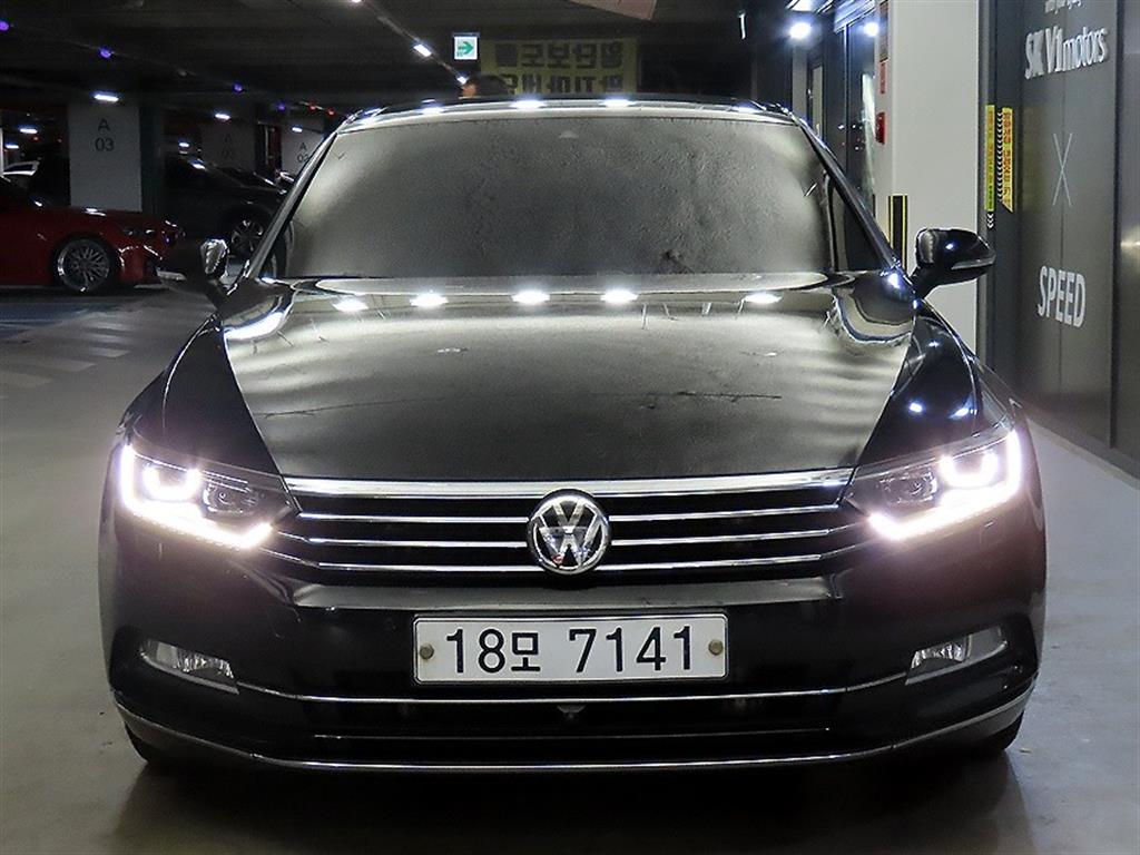 Volkswagen Passat - Vista 2
