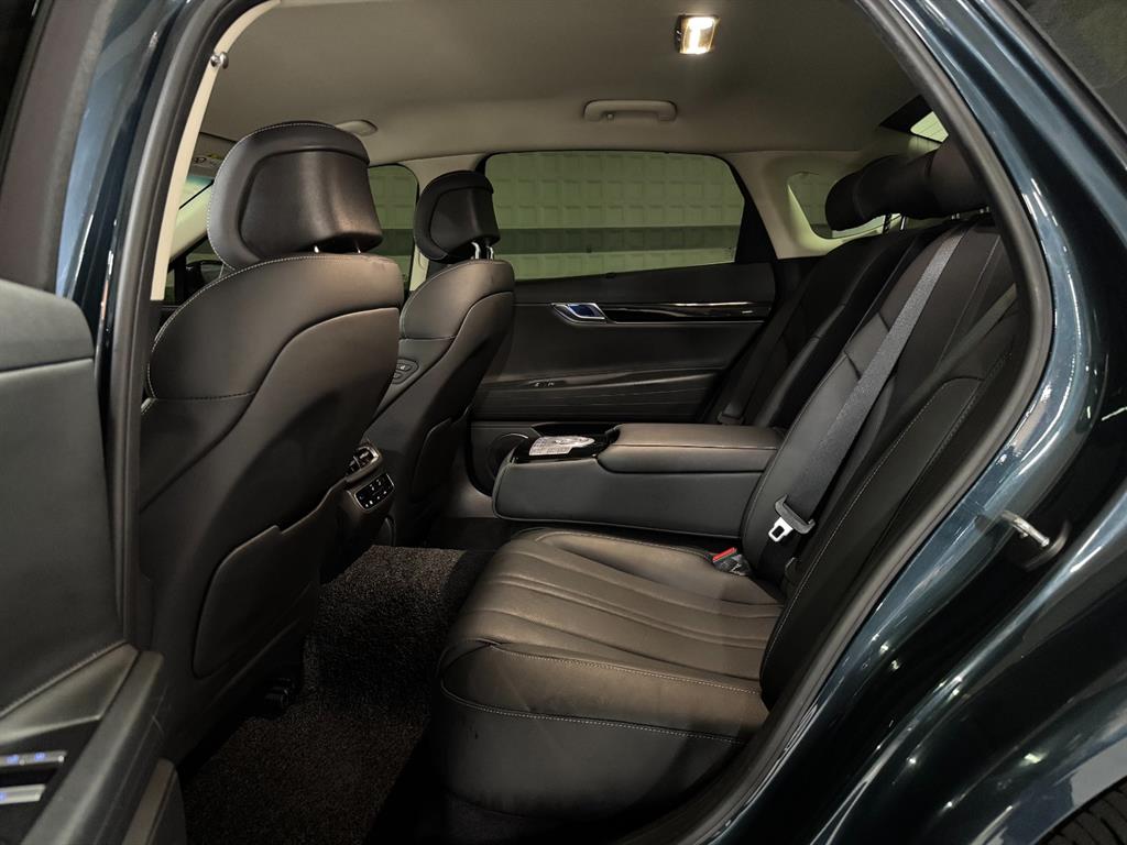 Genesis G80 - Vista 7